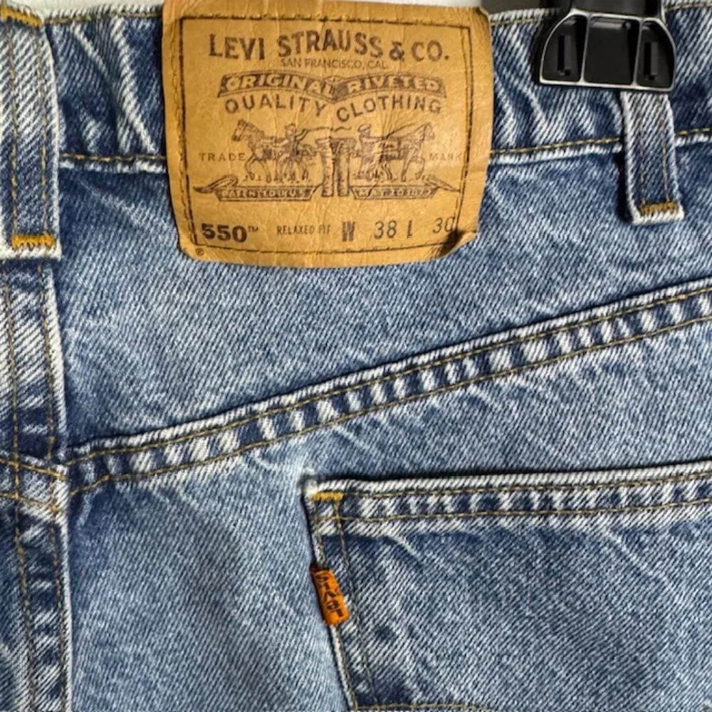 Vintage 1997 Levi's Orange Label Men's 550 Relaxed Fit Jeans 38x30